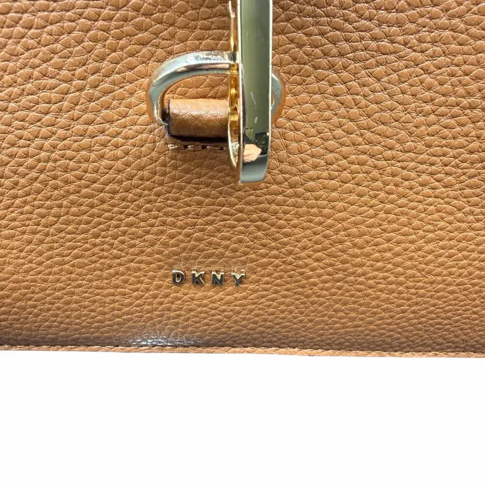 DKNY Tan Pebbled Leather Tote Bag w/ Zip Divider & Gold Hardware